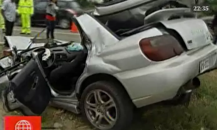 Dos muertos y 5 heridos dejó accidente en la Panamericana Sur