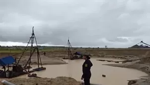 Las economías ilegales mueven US$ 31 000 millones en el Perú, lideradas por las minería ilegal con US$ 11 500 millones. El experto César Ipenza cuestionó el Reinfo y planteó que el Estado tome control de las plantas de beneficio. Video: Canal N
