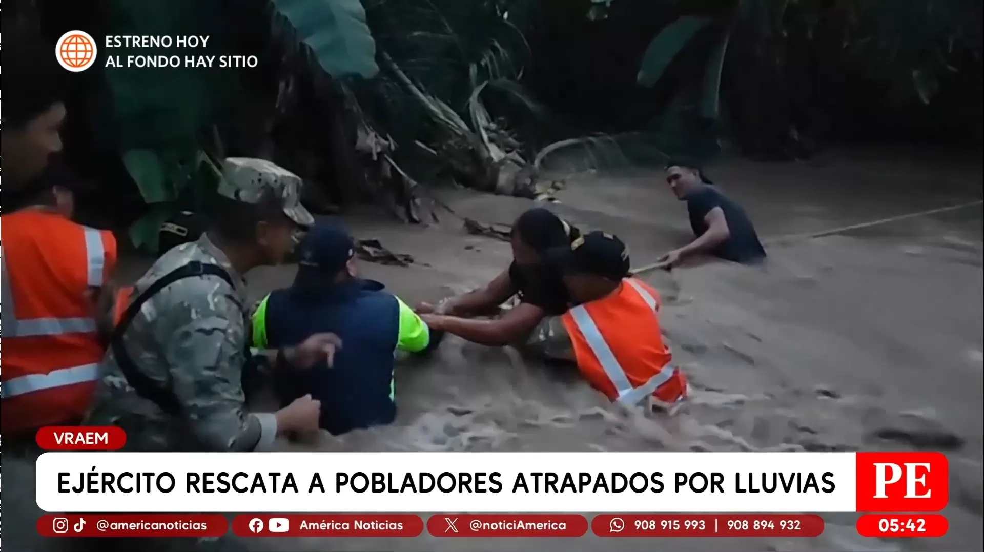 Ejército rescata a pobladores atrapados por lluvias en el Vraem. Foto: América Noticias Ejército rescata a pobladores atrapados por lluvias en el Vraem. Foto: América Noticias