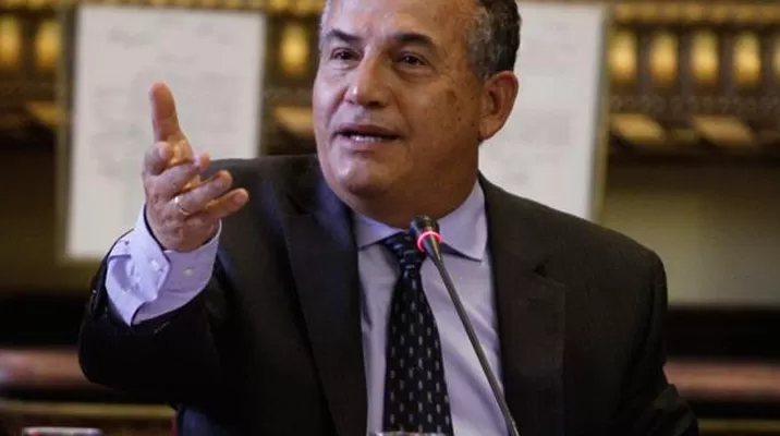 Criticó la cercanía entre el PPC y el Apra Criticó la cercanía entre el PPC y el Apra
