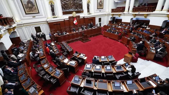 Tras el cierre del Congreso se dispuso que elecciones parlamentarias sean en enero del 2020. Foto: Andina