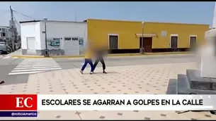 Escolares se agarran a golpes en la calle antes de ingresar a clases