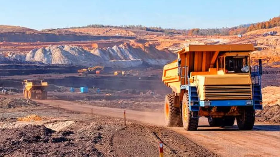 Empresas mineras recibieron autorización para seguir operando al mínimo en sus campamentos. Foto referencial: Andina