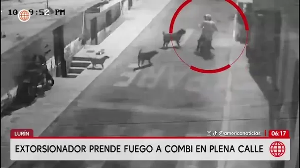 Extorsionador incendia combi en Lurín por cobro de cupos/ América Noticias