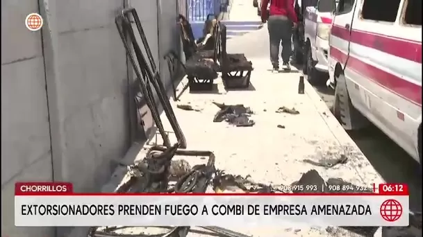 Chorrillos: Criminales incendian combi en San Genaro/ América Noticias