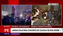 Algunos fanáticos han realizado turnos frente al estadio desde la semana pasada.