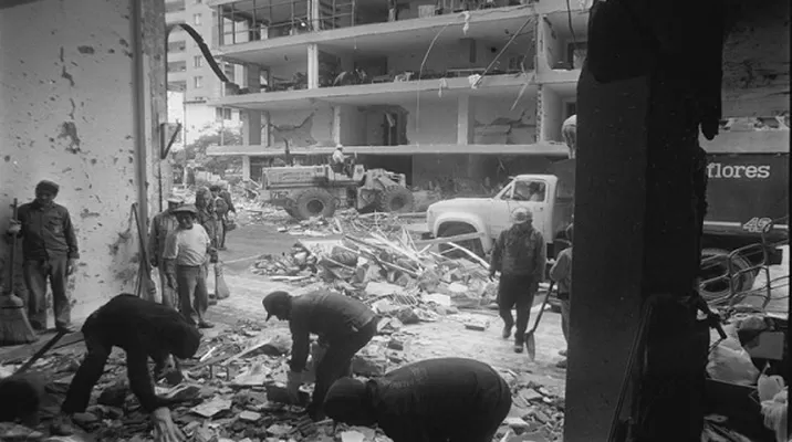 El atentado de Tarata fue perpetrado por Sendero Luminoso y ocurrió en 1992. Foto: El Comercio El atentado de Tarata fue perpetrado por Sendero Luminoso y ocurrió en 1992. Foto: El Comercio