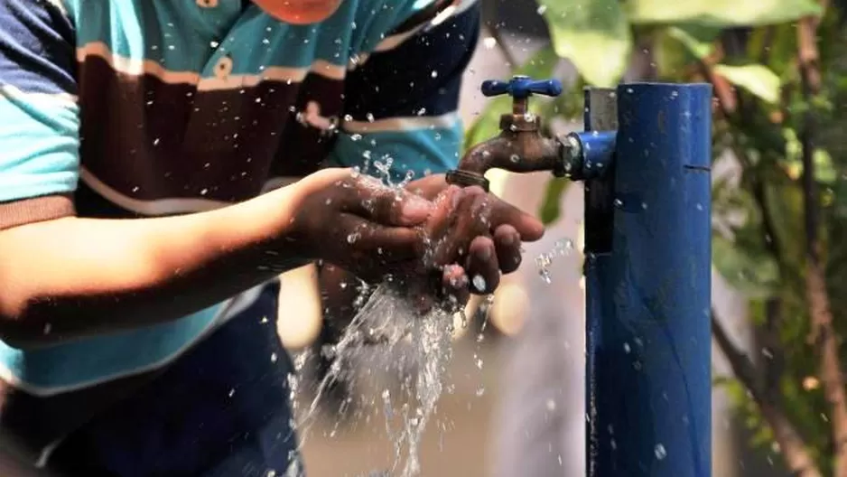 Sedapal podría restringir el servicio de agua potable por El Niño. Foto: elpueblo.com.pe