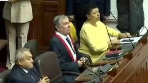 Cabe recordar que el último jueves 5 de octubre, el Jurado Nacional de Elecciones entregó la credencial de congresista a Fernando Rospigliosi. / Video: Canal N