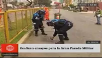 Personas intentaron alquilar la calle para el Desfile Militar. Foto: América Noticias