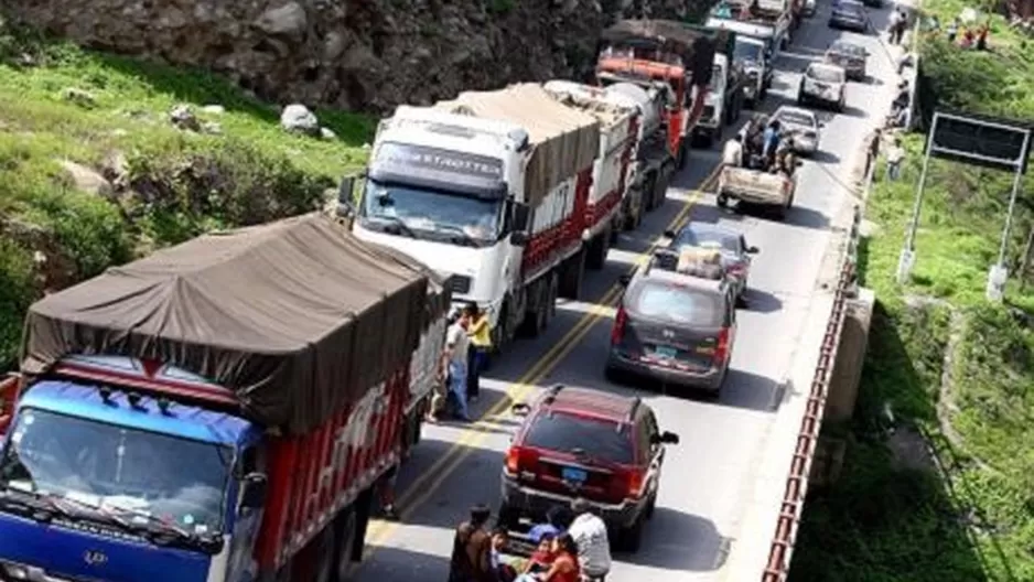 Vehículos de carga pesada no perecible tendrán que tomar una de las cinco rutas alternas