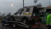 La camioneta responsable del presunto "chuponeo" fue lacrada por la Fiscalía. Foto: Jessica Roca/ América TV