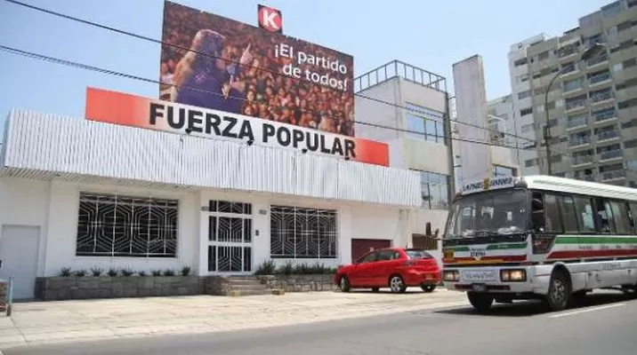 Foto: La Primera Foto: La Primera