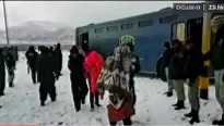 Los reos fueron trasladados de madrugada al penal localizado en la región Tacna. Foto: Captura de video