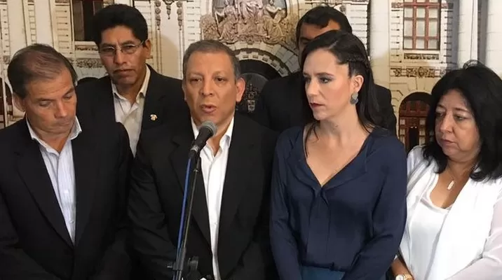 Marisa Glave y Marco Arana hablaron del autogolpe del 5 de abril Marisa Glave y Marco Arana hablaron del autogolpe del 5 de abril