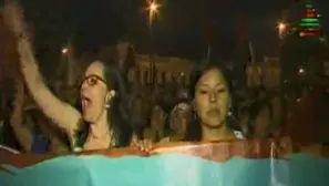 Marisa Glave e Indira Huilca en movilización contra indulto. Foto: captura de TV