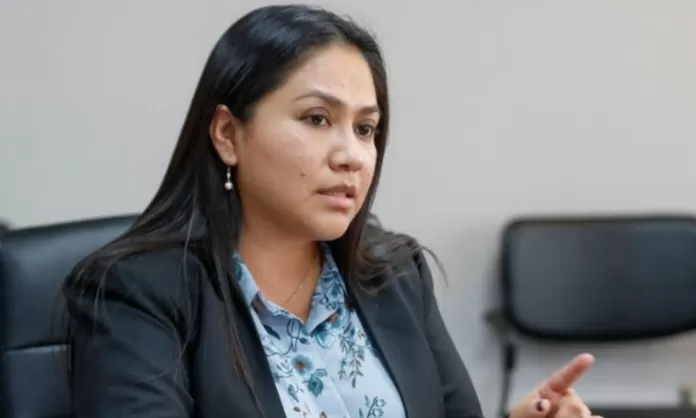 Heidy Juárez Comisión Permanente Otorga 15 Días Para Presentar Informe