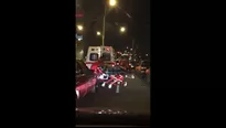 Herido fue llevado por las calles a una clínica. Foto: captura de video Facebook