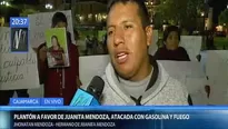 Un grupo de familiares y vecinos de Juanita Mendoza Alva realizaron un plantón