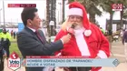 Hombre acudió disfrazado de Papá Noel a su local de votación