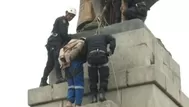 Sujeto se subió a monumento en plaza Manco Cápac