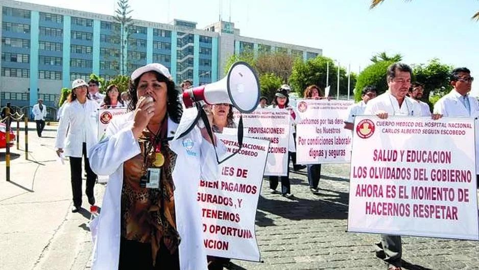 Huelga médica podría llegar a su fin hoy si se logra acuerdo con Essalud