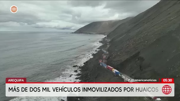Huaicos inmovilizan más de dos mil vehículos en Arequipa. Foto: América Noticias Huaicos inmovilizan más de dos mil vehículos en Arequipa. Foto: América Noticias