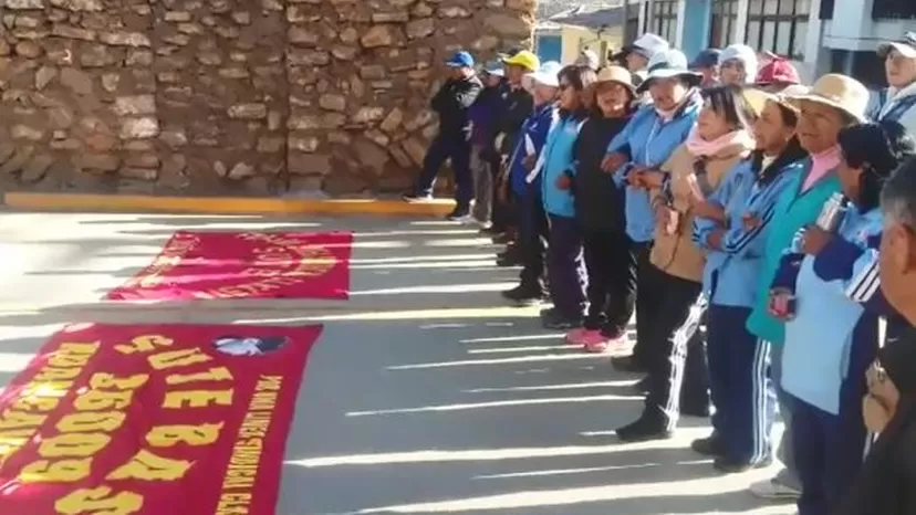Huancavelica: acatan paro de 48 horas en apoyo a huelga de maestros