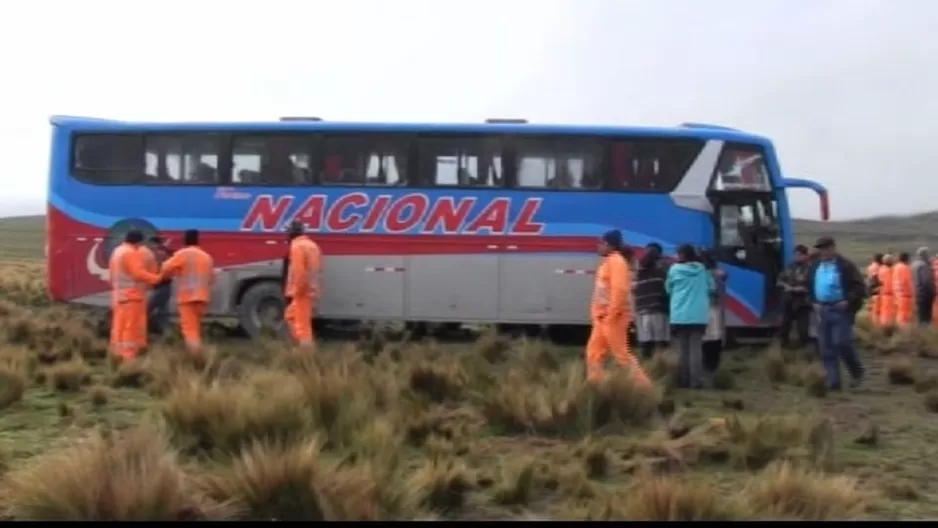 Asaltan buses en ´vía alterna. Foto: América Noticias