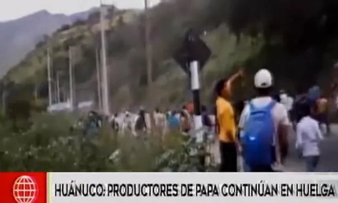 Huánuco: productores de papa continúan bloqueando la Carretera Central