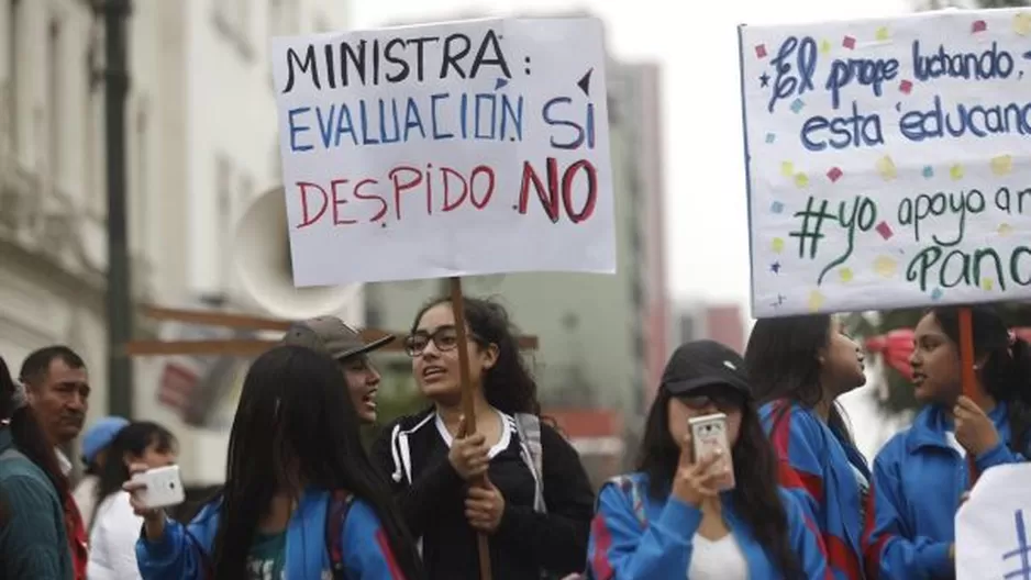 Escolares en la plaza San Martín. Foto: Perú21