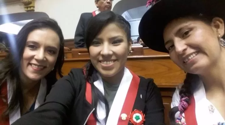 Indira Huilca, congresista de Frente Amplio. Foto: Twitter Indira Huilca, congresista de Frente Amplio. Foto: Twitter
