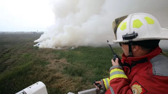 Jefe de los bomberos de la Segunda Brigada de Lima Sur dijo que no se puede determinar la causa del siniestro / Andina Jefe de los bomberos de la Segunda Brigada de Lima Sur dijo que no se puede determinar la causa del siniestro / Andina