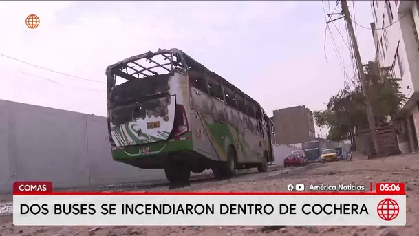 Incendio de buses de Perla Express en Comas. Foto: América Noticias Incendio de buses de Perla Express en Comas. Foto: América Noticias