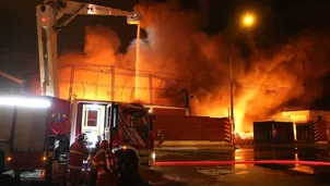 Incendio en el Callao. Foto: Andina