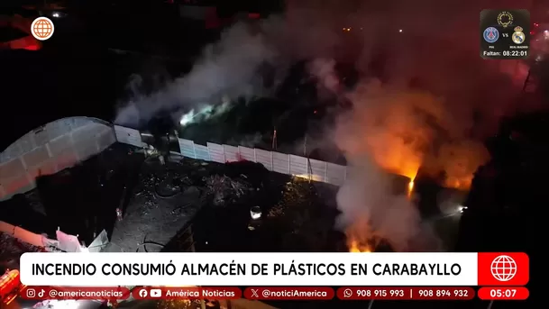 Incendio consumió almacén de plásticos en Carabayllo. Foto: América Noticias
