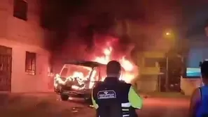 Incendio destruye dos buses de transporte público en Ventanilla/ Video y Foto: América Noticias