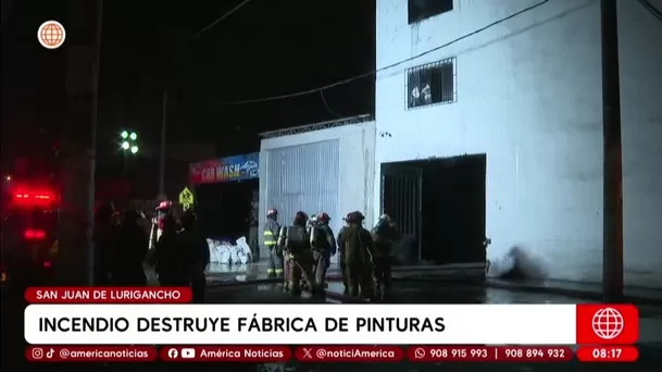Fábrica de pinturas se incendia en SJL y el fuego se extiende a más de 4 locales/ América Noticias Fábrica de pinturas se incendia en SJL y el fuego se extiende a más de 4 locales/ América Noticias