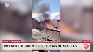 Incendio destruye tres tiendas de muebles en Villa El Salvador. Foto y video: América Noticias
