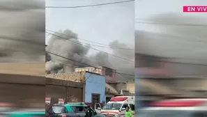 Incendio de gran magnitud afecta viviendas en el Cercado de Lima. Foto y video: Canal N/Andina