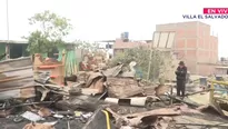 Los bomberos llegaron al lugar, pero la velocidad del fuego, avivado por las estructuras de madera. / Video: Canal N