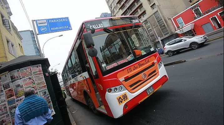 Los vecinos exigen que se tomen cartas en el asunto para evitar accidentes. Foto: Referencial/archivo El Comercio Los vecinos exigen que se tomen cartas en el asunto para evitar accidentes. Foto: Referencial/archivo El Comercio