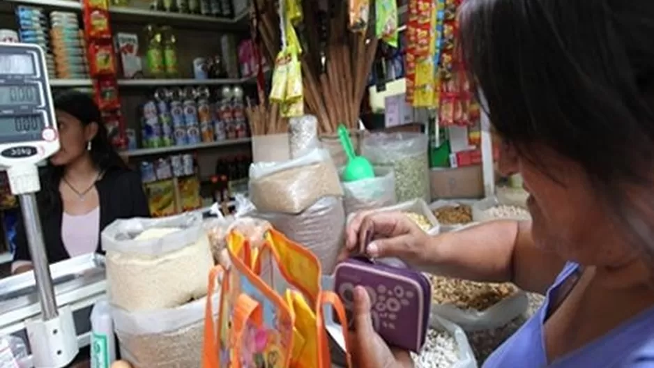 El incremento de alimentos fue criticado por la población. Foto: Perú Noticias