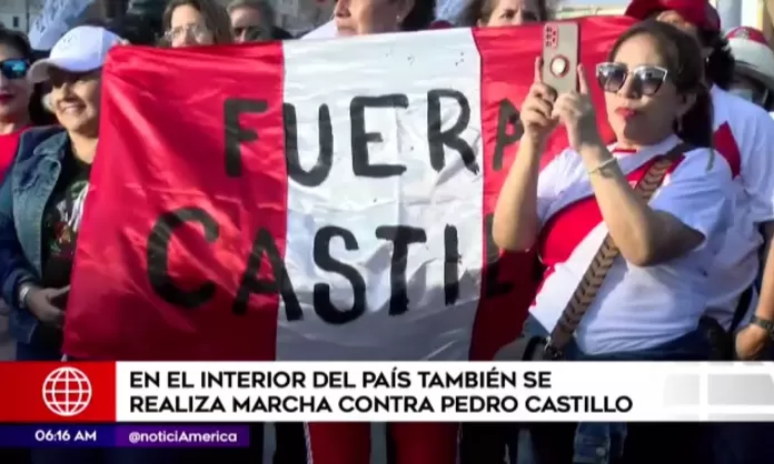 En el interior del país también marcharon contra Pedro Castillo