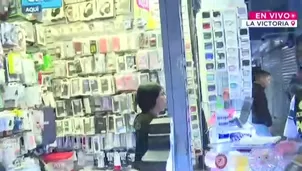 Intervienen venta informal de chips y celulares en Polvos Azules. Foto y video: Canal N