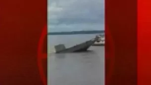 Embarcación naufragó en el río Amazonas. Foto: captura de TV