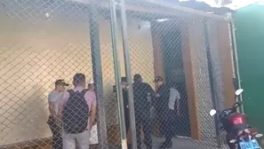 Policía intenta controlar motín en penal de Iquitos. Foto: América Noticias