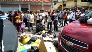 Trabajadores de Maynas aseguran que no les pagan sus sueldos. Foto: captura de TV