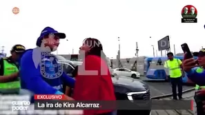 La congresista Kira Alcarraz fue captada agrediendo a un trabajador del SAT durante una intervención. La camioneta tenía orden de captura por deuda. Video: Cuarto Poder