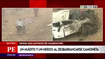  La policía indicó que el vehículo cayó unos 150 metros y que dio cerca de ocho vueltas de campana.